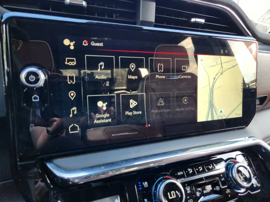 2025 GMC Sierra 3500HD Denali Ultimate | Photo 24 of 29