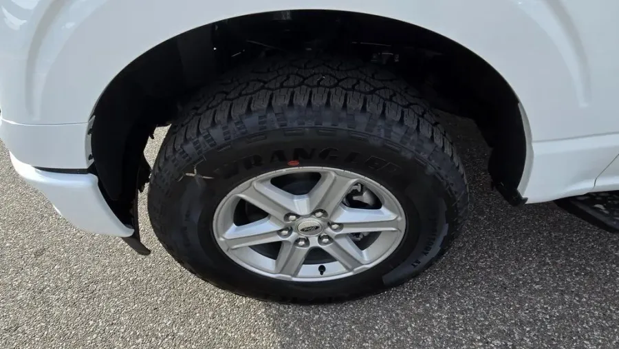 2026 Ford F-150 | Photo 9 of 29