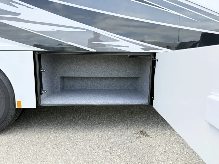 2026 Renegade Verona 40VRB | Photo 26 of 31