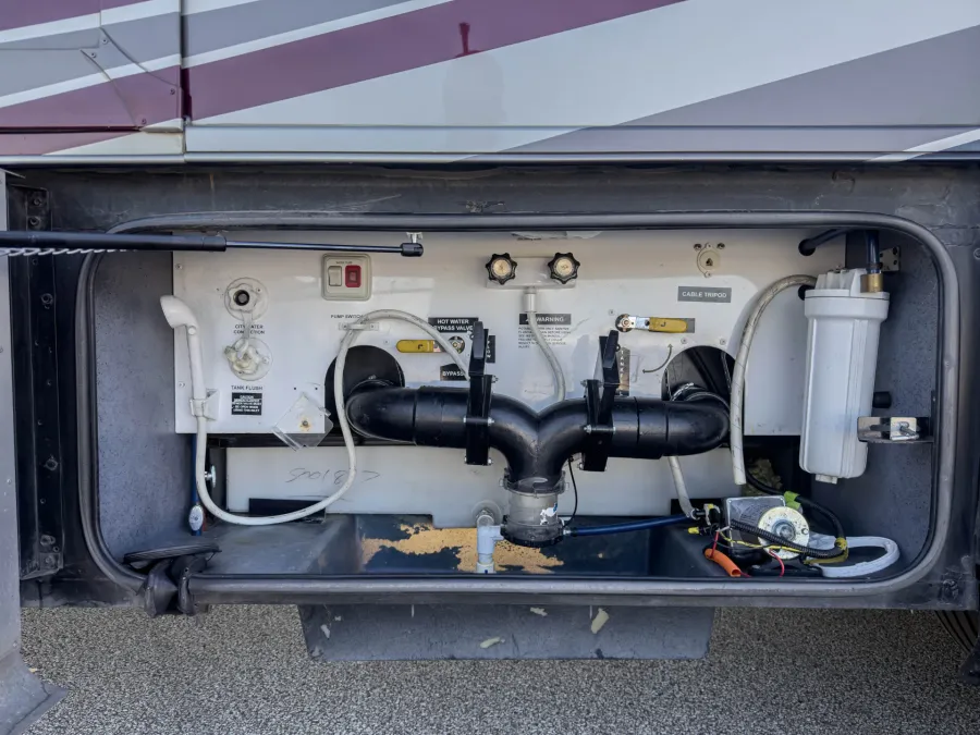 2013 Tiffin Phaeton 36QSH | Photo 30 of 39