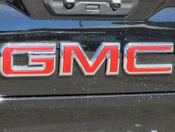2026 GMC Sierra 1500 Denali | Thumbnail Photo 10 of 26