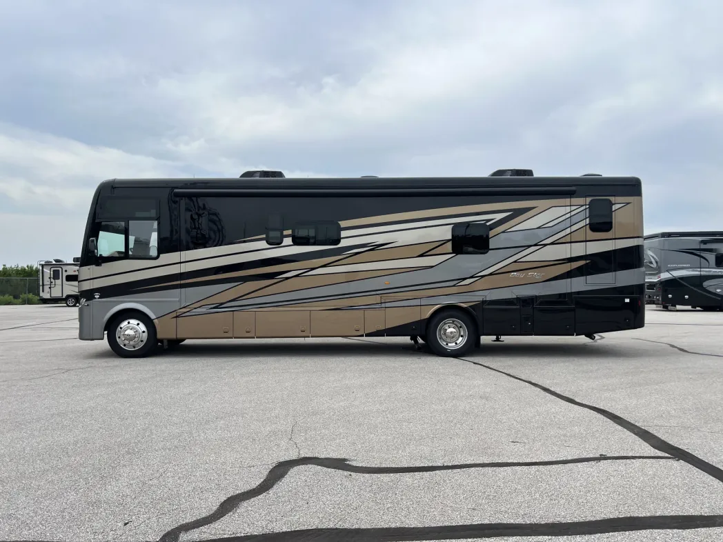 2027 Newmar Bay Star 3639 