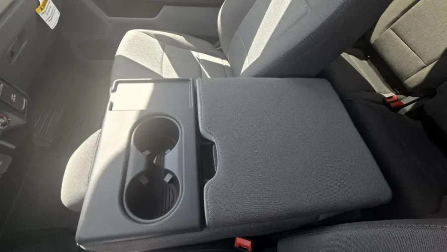 2025 Ford Super Duty F-350 | Photo 22 of 28