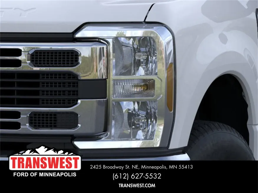 2026 Ford Super Duty F-350 | Photo 18 of 22