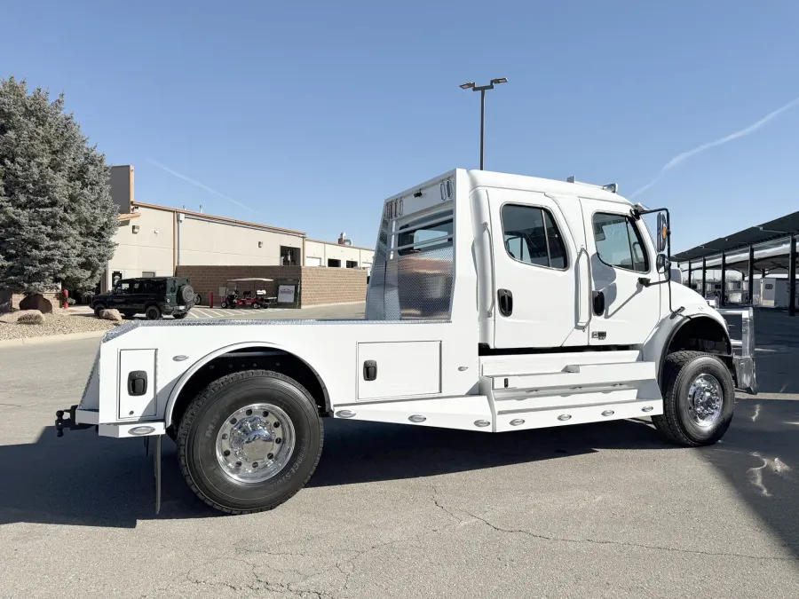 2025 Freightliner M2 106 Plus Summit Hauler | Photo 17 of 24