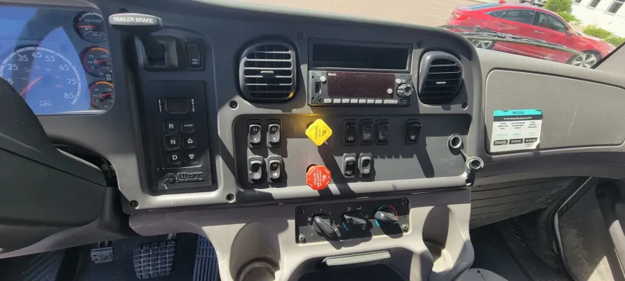 2024 Freightliner M2 106 | Photo 12 of 12