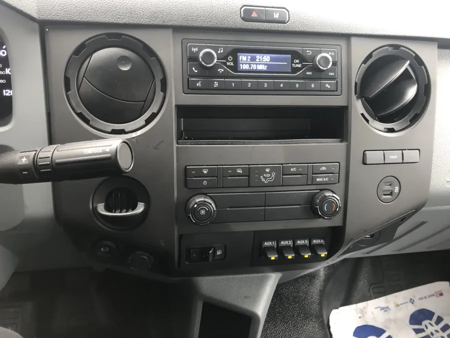 2023 Ford F750 | Photo 8 of 8