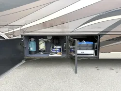 2018 Newmar King Aire 4553 | Thumbnail Photo 33 of 33