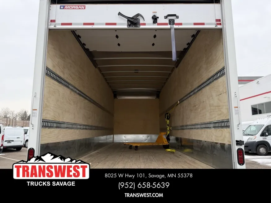 2024 Ford F650 | Photo 13 of 21