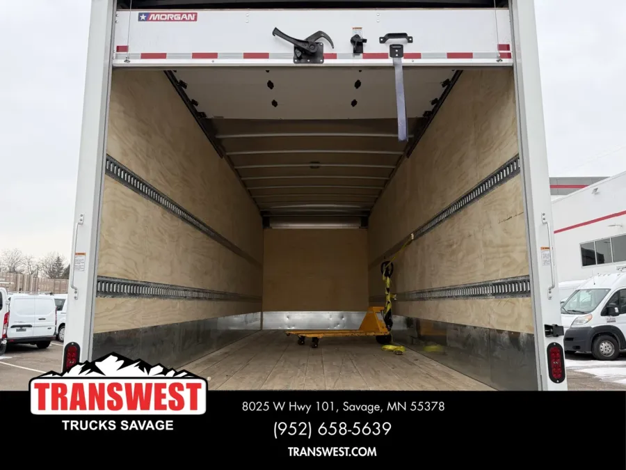 2024 Ford F650 | Photo 13 of 21