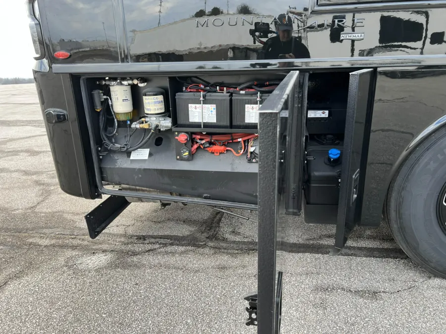 2026 Newmar Mountain Aire 4118 | Photo 44 of 44