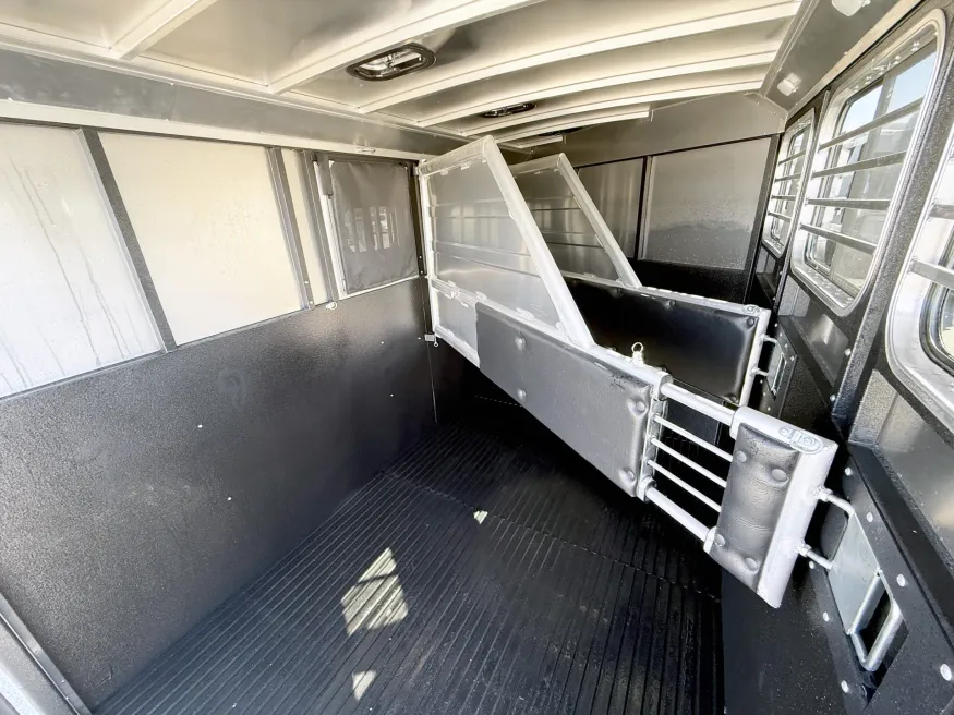 2025 Logan Coach Bullseye 3HBP | Photo 11 of 13