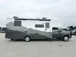 2024 Dynamax Isata 28SS | Thumbnail Photo 3 of 24