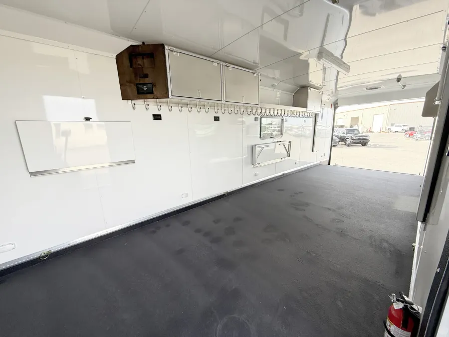 2026 Logan Coach Horse Power Burandt Edition | Photo 20 of 24