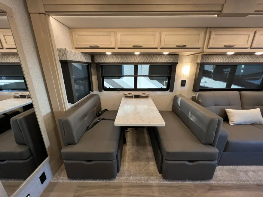 2026 Renegade Verona 40VBH | Photo 8 of 22