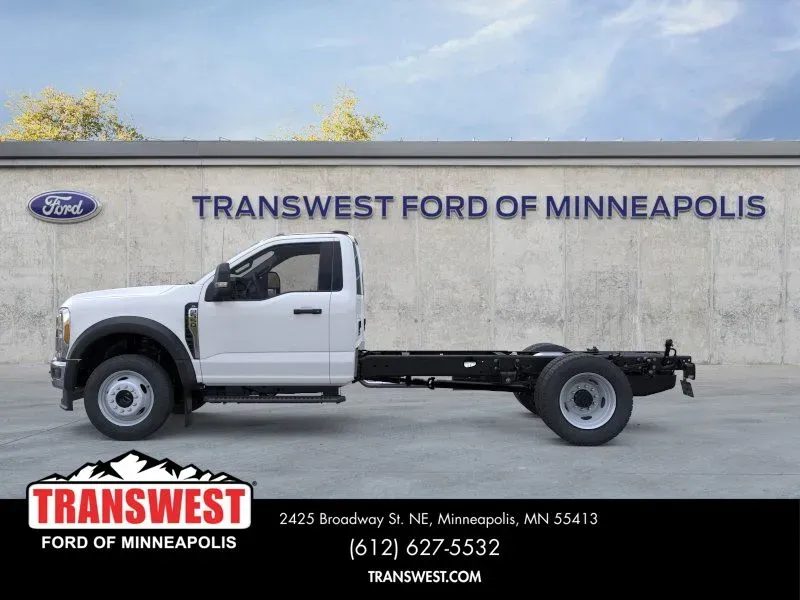 2025 Ford Super Duty F-550 XL | Photo 2 of 22