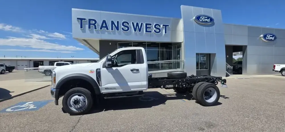 2026 Ford F-550 Super Duty Chassis Cab