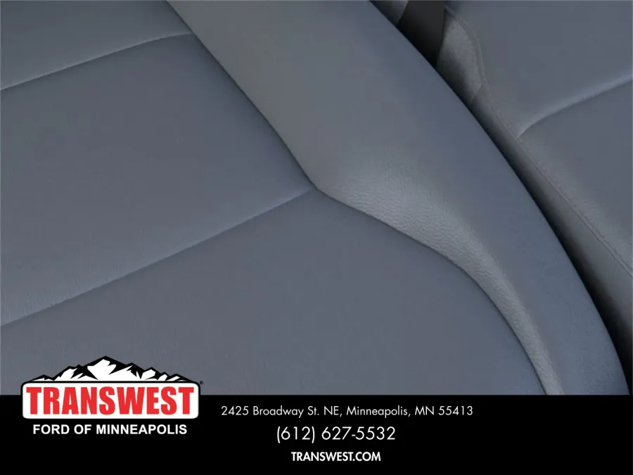 2025 Ford Super Duty F-350 | Photo 16 of 22