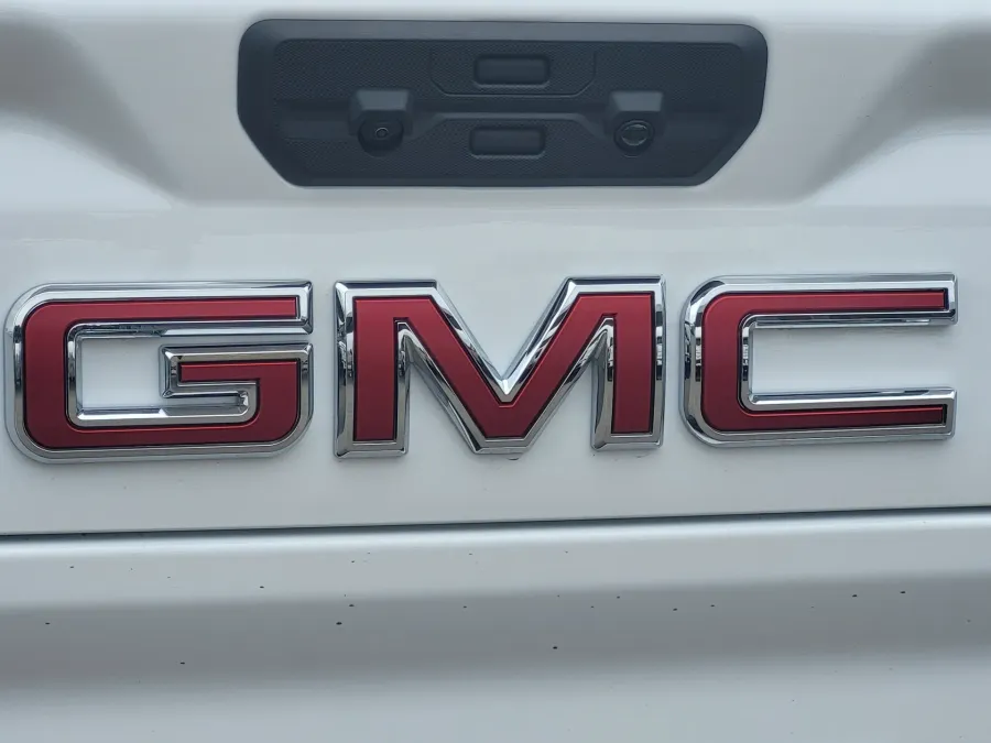 2026 GMC Sierra 2500HD SLE | Photo 10 of 24