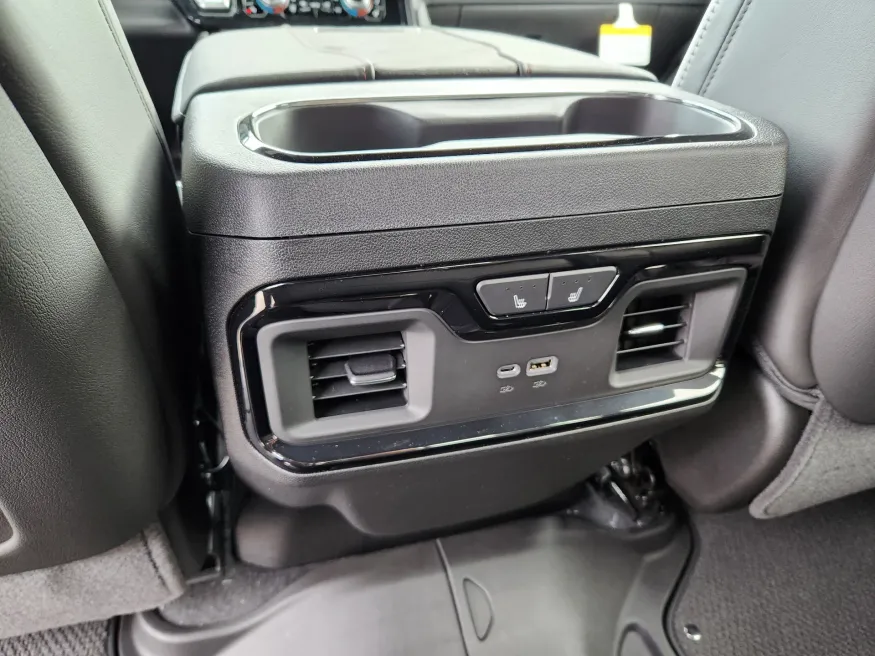 2026 GMC Sierra 2500HD AT4X | Photo 20 of 24