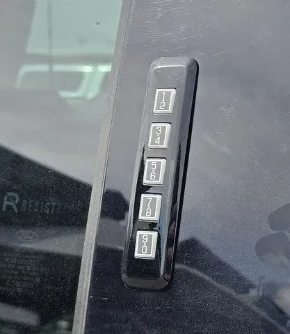 2024 Ford F-150 | Photo 13 of 34