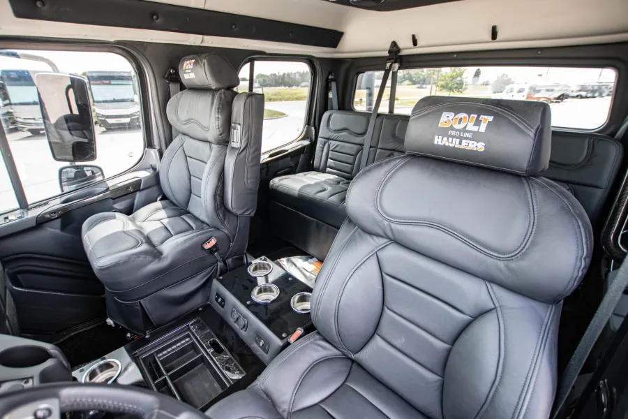 2024 Freightliner M2 106 Bolt | Photo 3 of 25