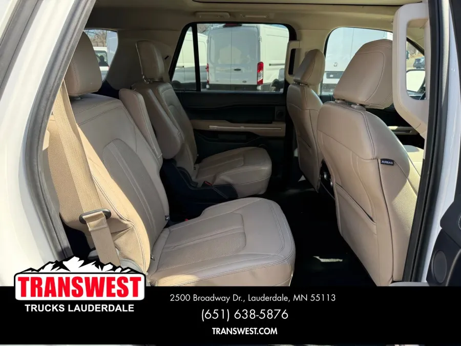 2024 Ford Expedition Limited | Photo 9 of 22