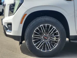 2026 GMC Yukon XL Elevation | Thumbnail Photo 8 of 26