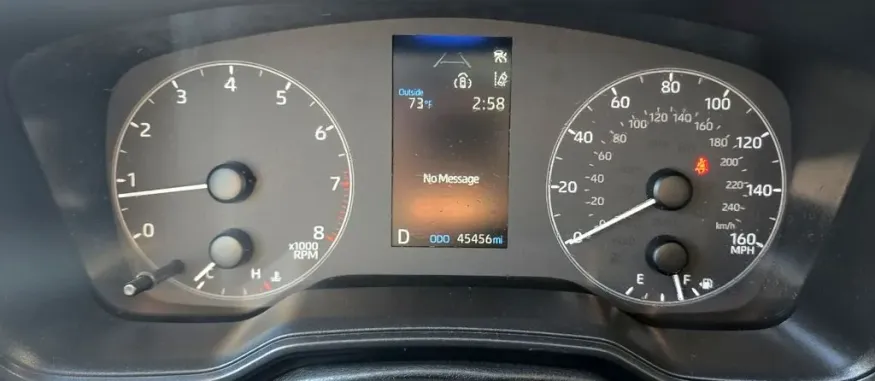 2024 Toyota Corolla | Photo 18 of 28