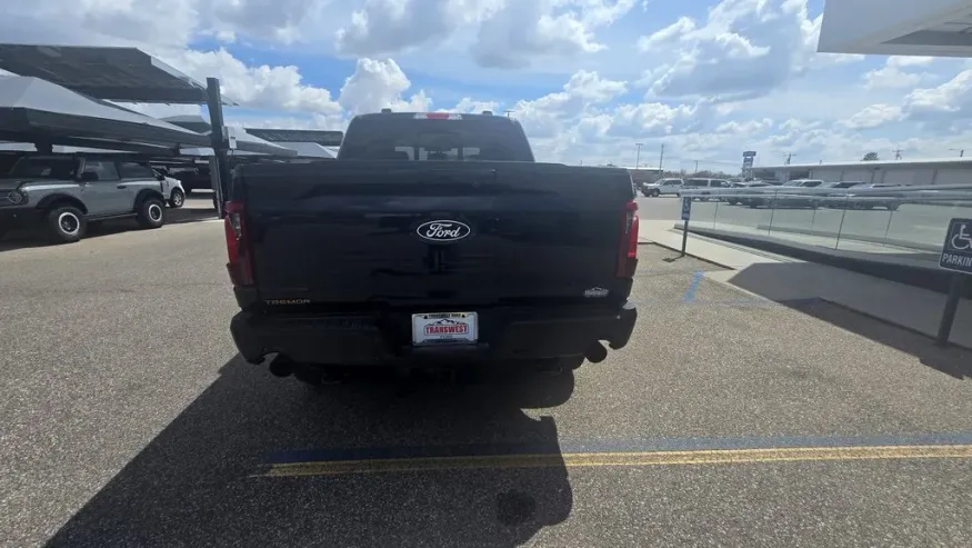 2025 Ford F-150 | Photo 26 of 30