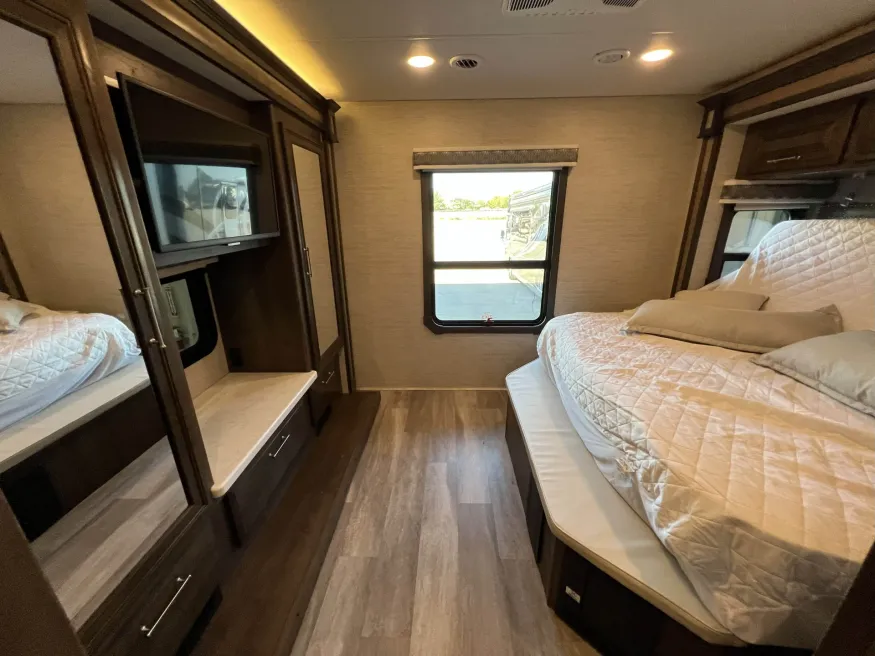 2022 Entegra Accolade 37M | Photo 18 of 19