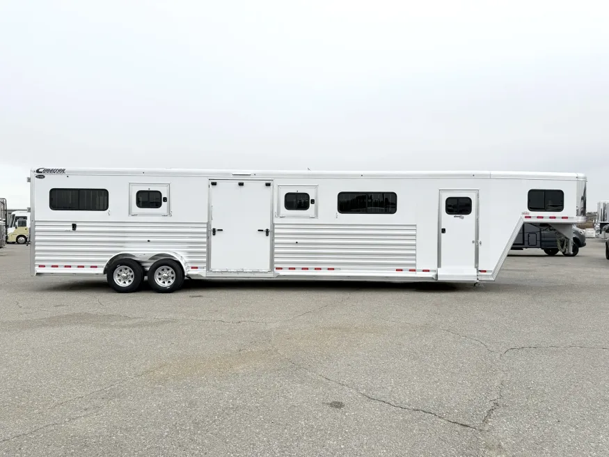 2026 Cimarron Norstar 4HGN Head to Head | Photo 3 of 22