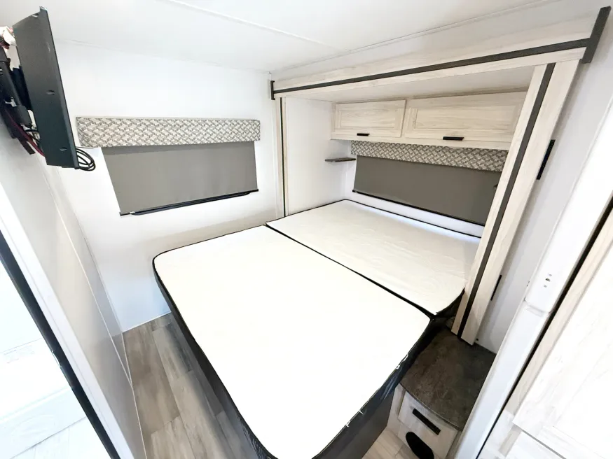 2023 Forest River Forester 2251LE | Photo 8 of 16