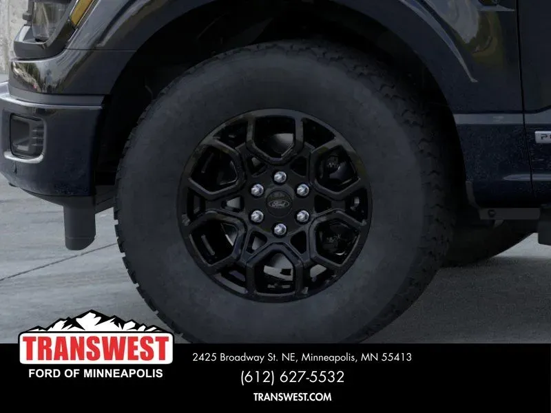 2025 Ford F-150 XLT | Photo 18 of 22