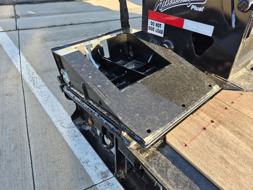 2026 Trail King TK110HDG Advantage Plus | Photo 3 of 9