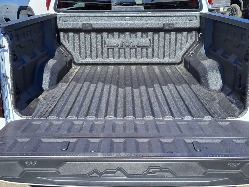 2026 GMC Canyon 4WD Elevation | Photo 23 of 24