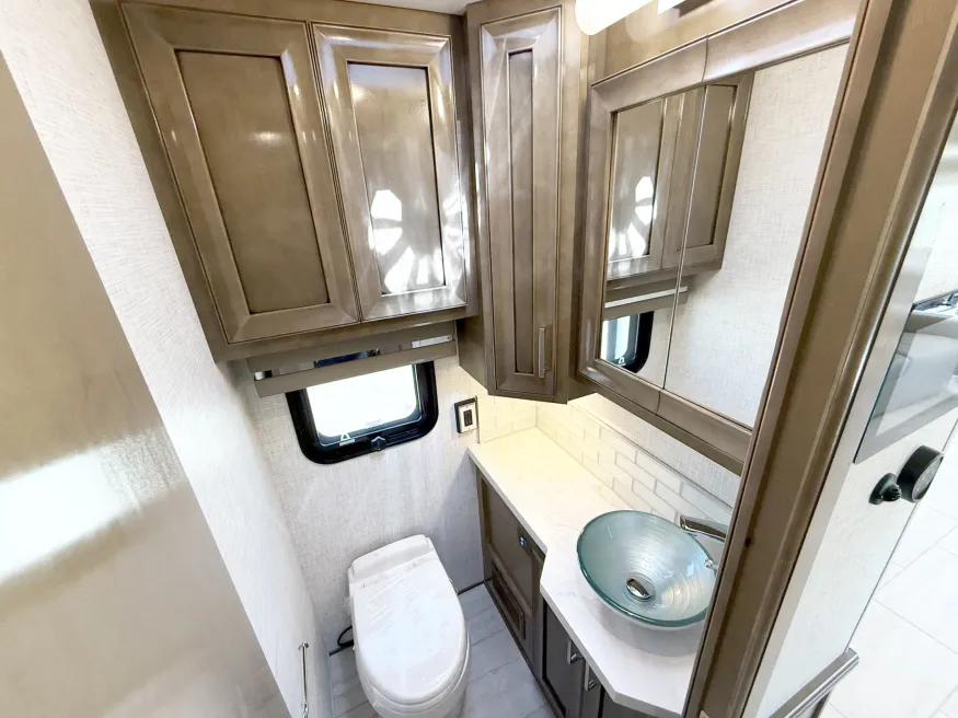 2027 Newmar Ventana 4345 | Photo 18 of 33