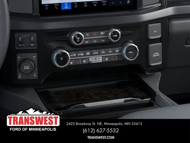 2026 Ford Super Duty F-350 Lariat | Photo 14 of 22