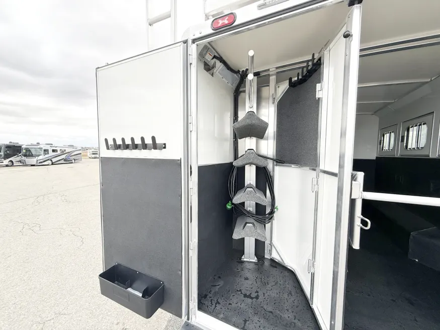 2026 Cimarron Norstar 4HLQ | Photo 15 of 25