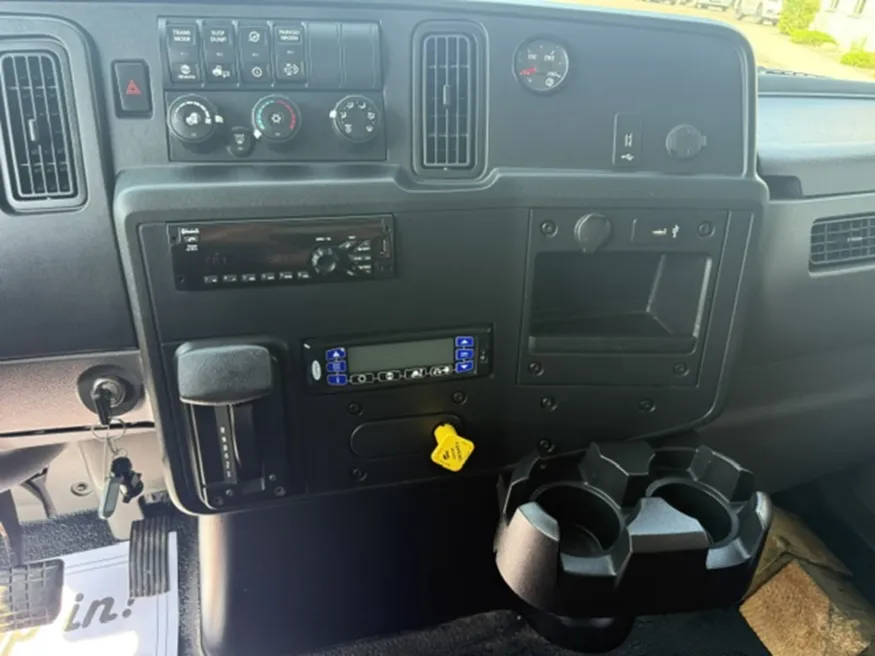 2020 International MV607 | Photo 11 of 13