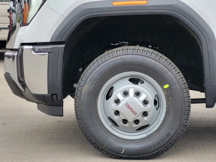 2026 GMC Sierra 3500HD CC Pro | Photo 8 of 21