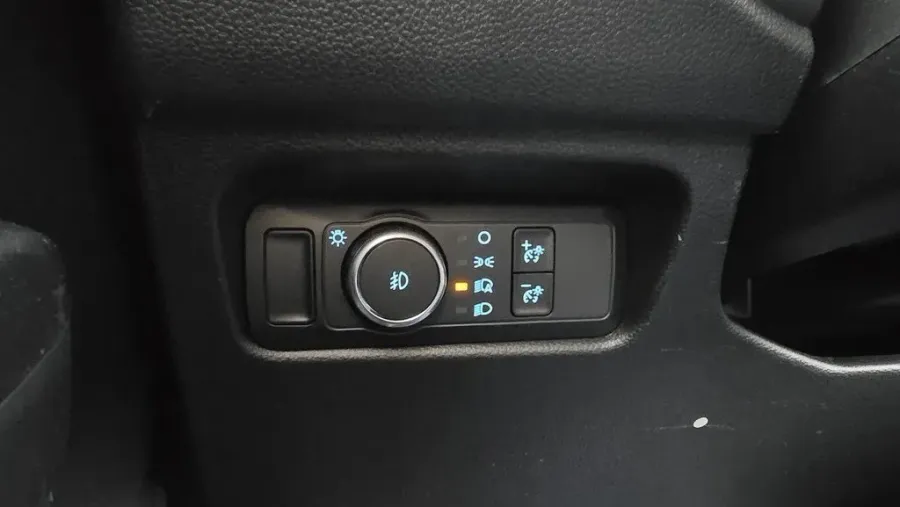 2025 Ford Ranger | Photo 12 of 21