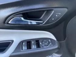 2020 Chevrolet Equinox Premier | Thumbnail Photo 13 of 22