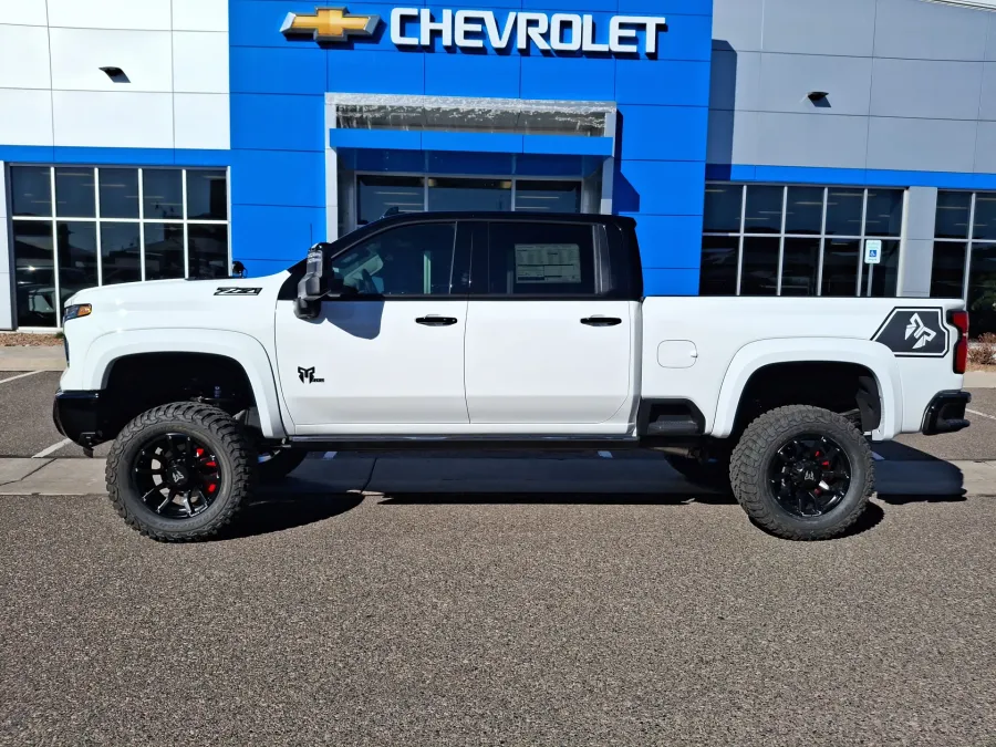 2026 Chevrolet Silverado 2500HD LTZ | Photo 1 of 19
