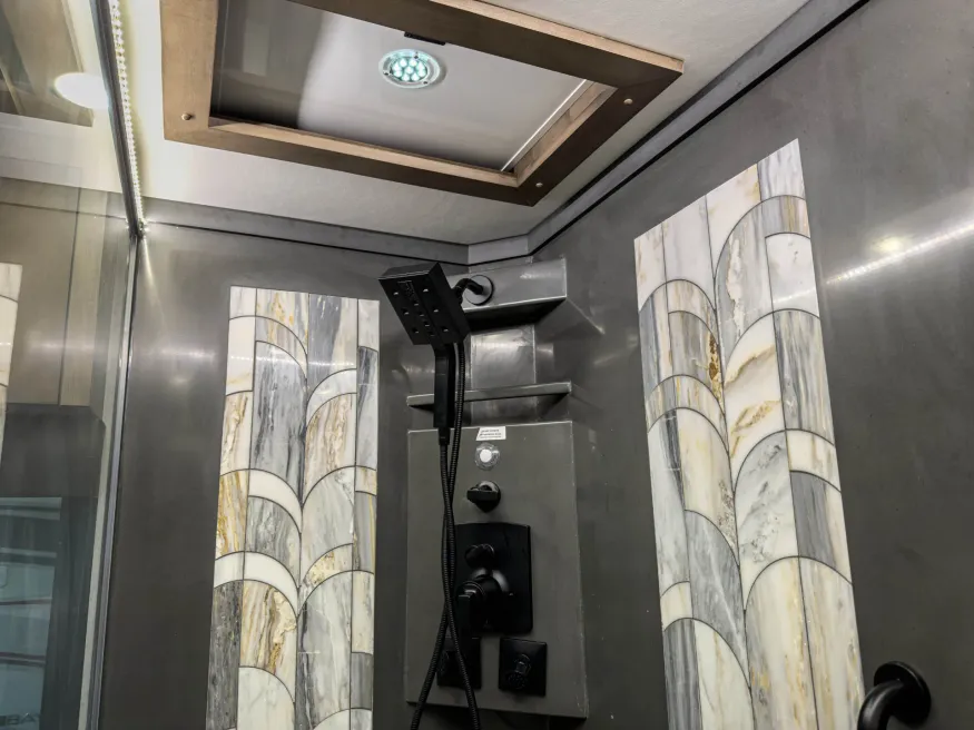 2026 Tiffin Zephyr 45PZ | Photo 39 of 39