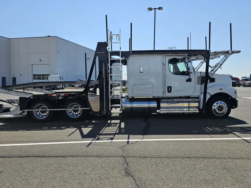 2025 Western Star 49X | Photo 5 of 41