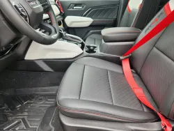 2026 GMC Canyon 4WD AT4X | Thumbnail Photo 8 of 29