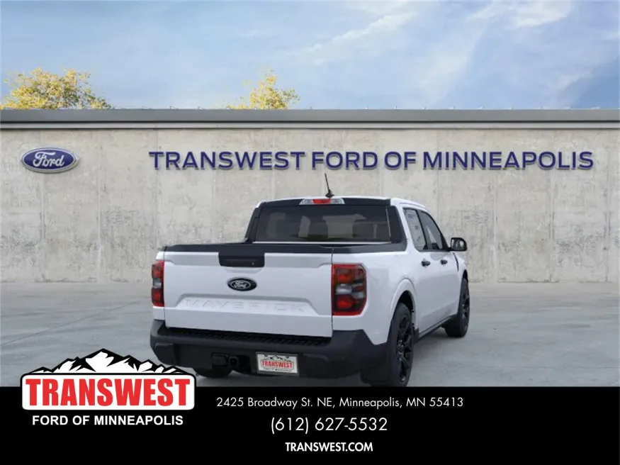 2025 Ford Maverick XLT | Photo 8 of 24