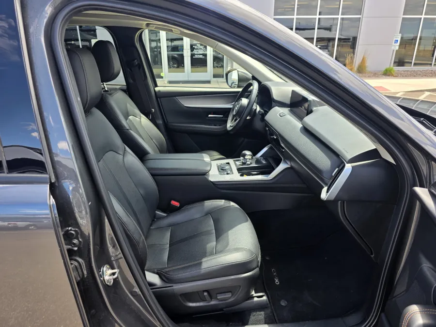 2024 Mazda CX-90 3.3 Turbo Premium | Photo 19 of 27