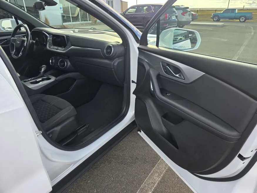 2020 Chevrolet Blazer LT | Photo 13 of 20